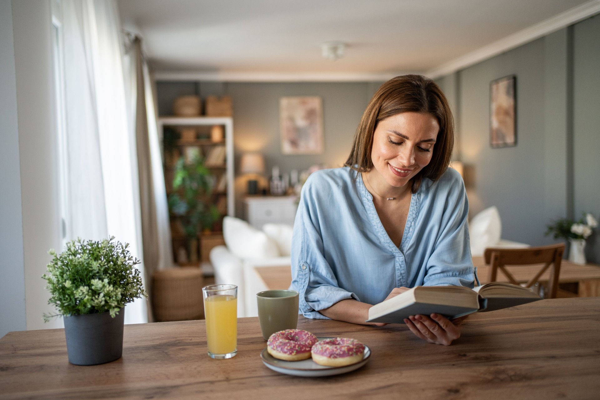 I love this quiet moment in the day with a good book and enjoying a weekend morning