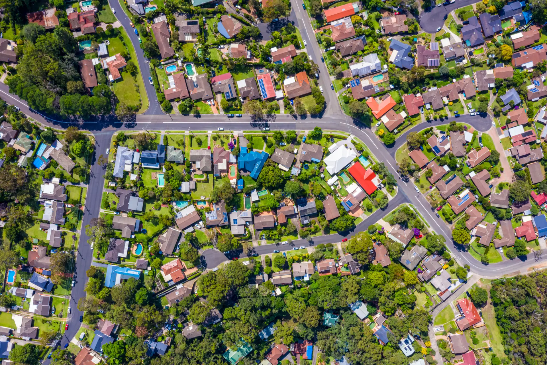 Aerial view of California homes representing mortgage refinance planning